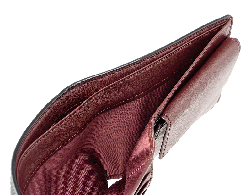 【キプリス】二つ折り財布(小銭入れ付き札入)■スパークリングカーフ