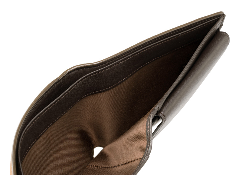 【キプリス】二つ折り財布(小銭入れ付き札入)■スパークリングカーフ