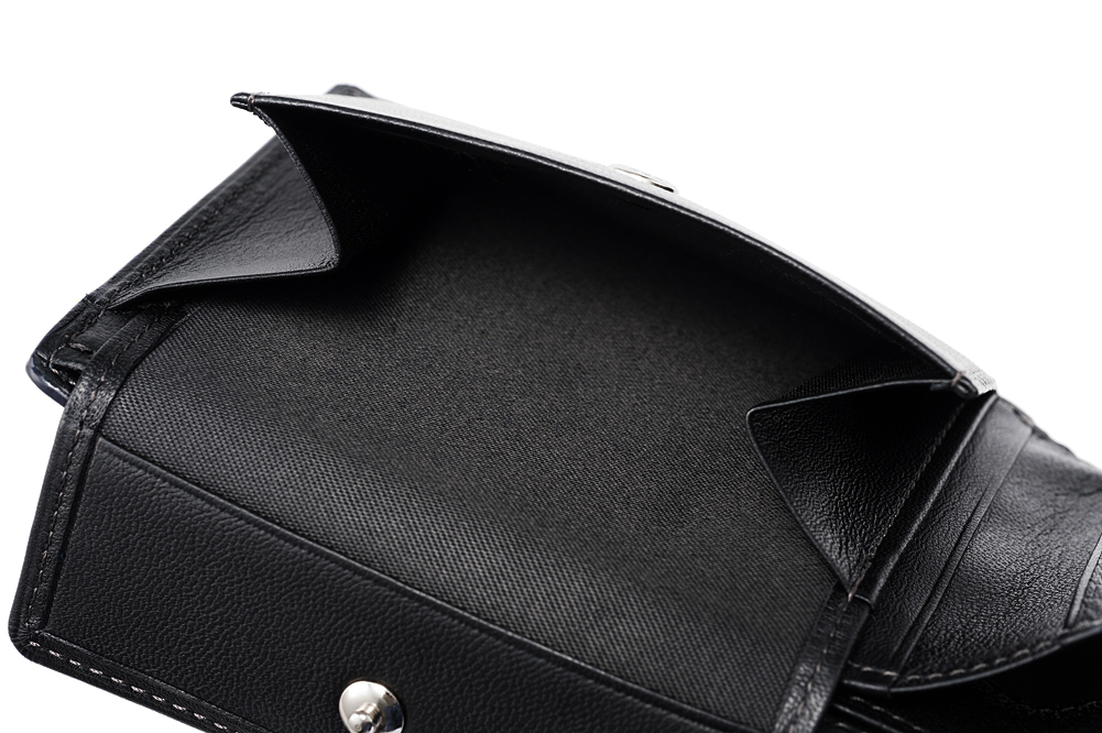 【キプリス】二つ折り財布(小銭入れ付き札入)■スパークリングカーフ