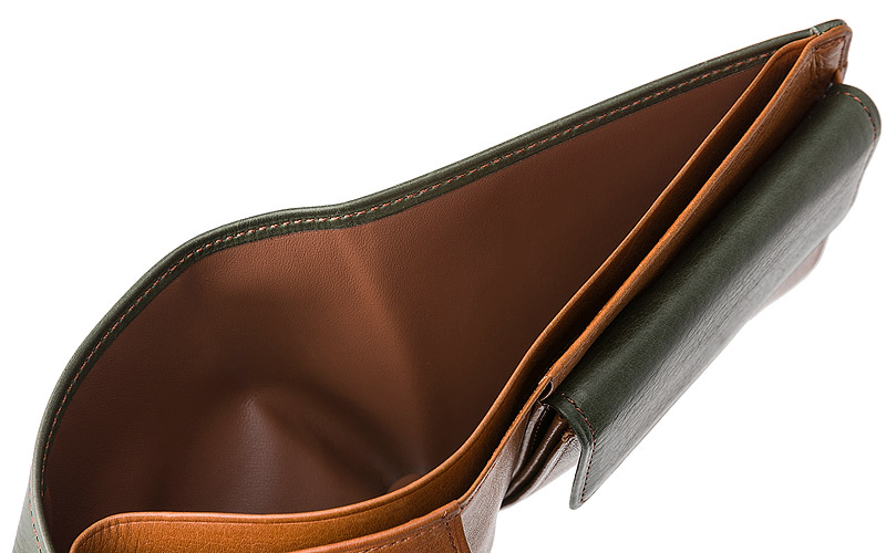 【キプリス】二つ折り財布(小銭入れ付き札入)■シルキーキップ