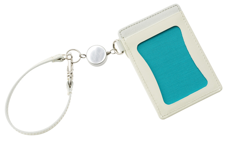 【ヘレナ】リールキー付きパス入れ■ボンボン