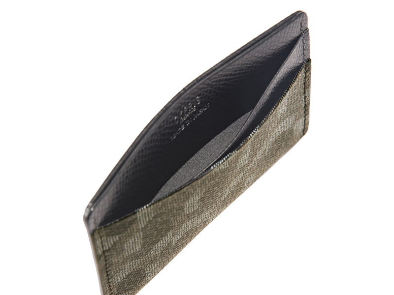 【キプリス】パス入れ■チェスティーノ