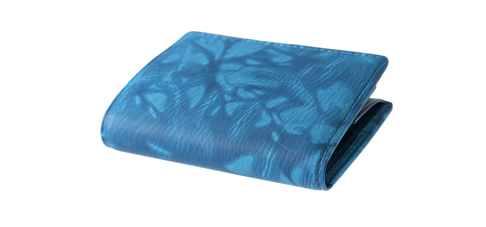 【キプリス】コンパクト札入(ＢＯＸ小銭入れ付き)■AIZOME CALF