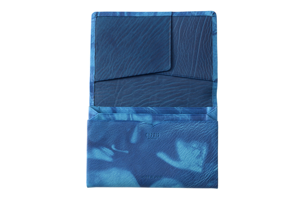 【キプリス】名刺入れ(風琴マチ)■AIZOME CALF