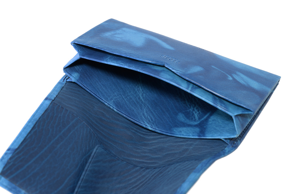 【キプリス】名刺入れ(風琴マチ)■AIZOME CALF