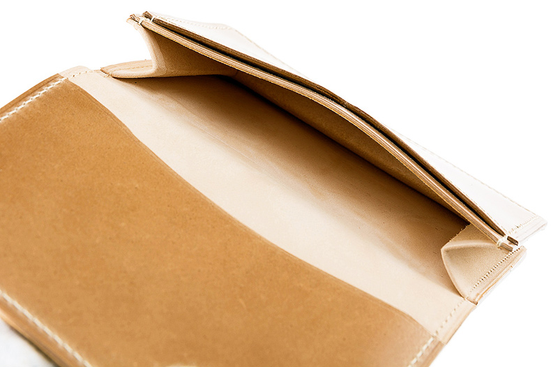 【キプリス】名刺入れ(通しマチ)■ナチュラルコードバン