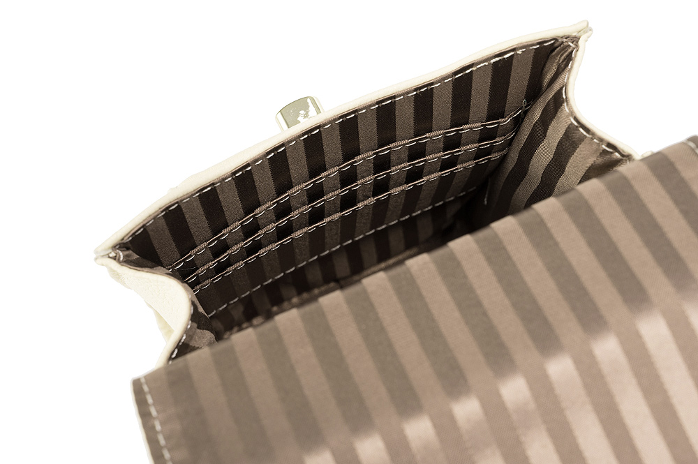 キプリス】縦型ミニショルダー□プテイパ