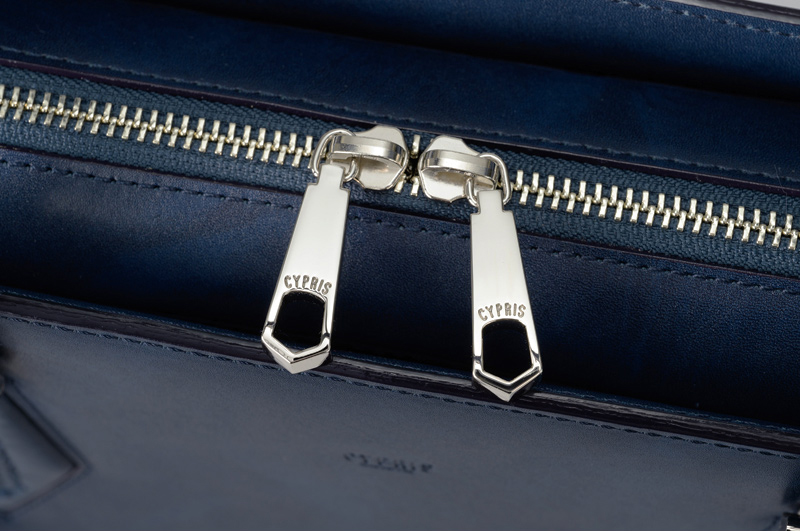 【キプリス】両あおりトートバッグ■シラサギレザー