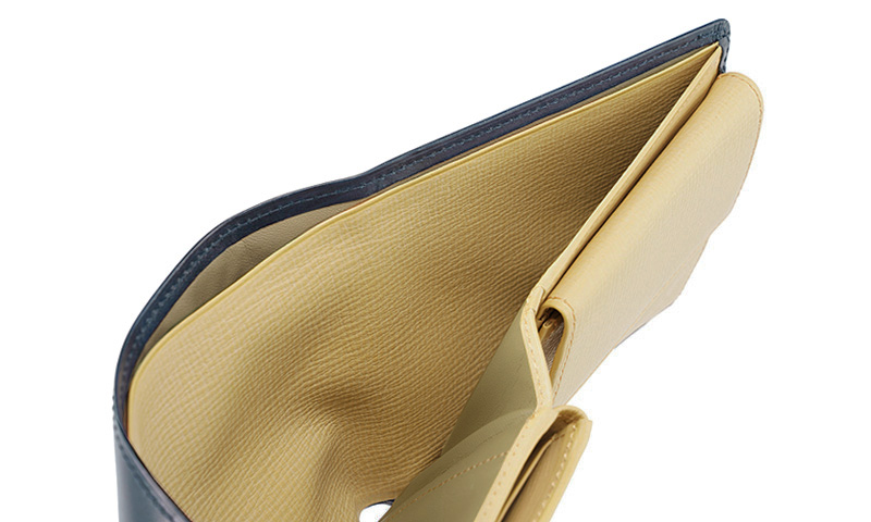 【キプリス】二つ折り財布(ベロ・小銭入れ付き札入)■シラサギレザー