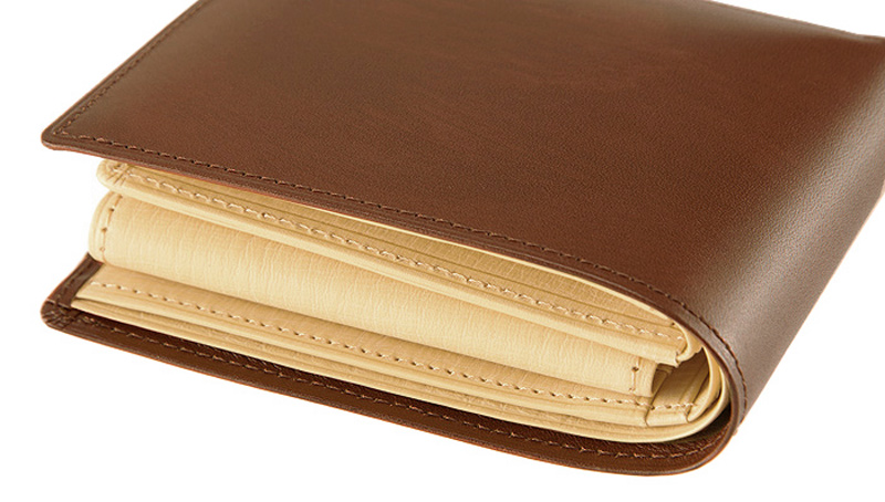 キプリス】二つ折り財布(ベロ・小銭入れ付き札入)□シラサギレザー