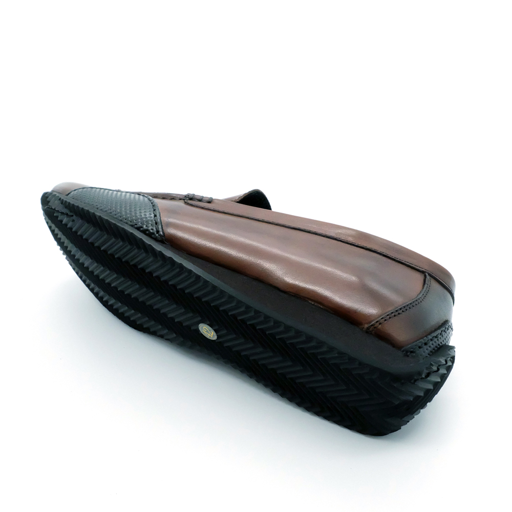 ノイインテレッセ×three generations】ドライビングモカシン